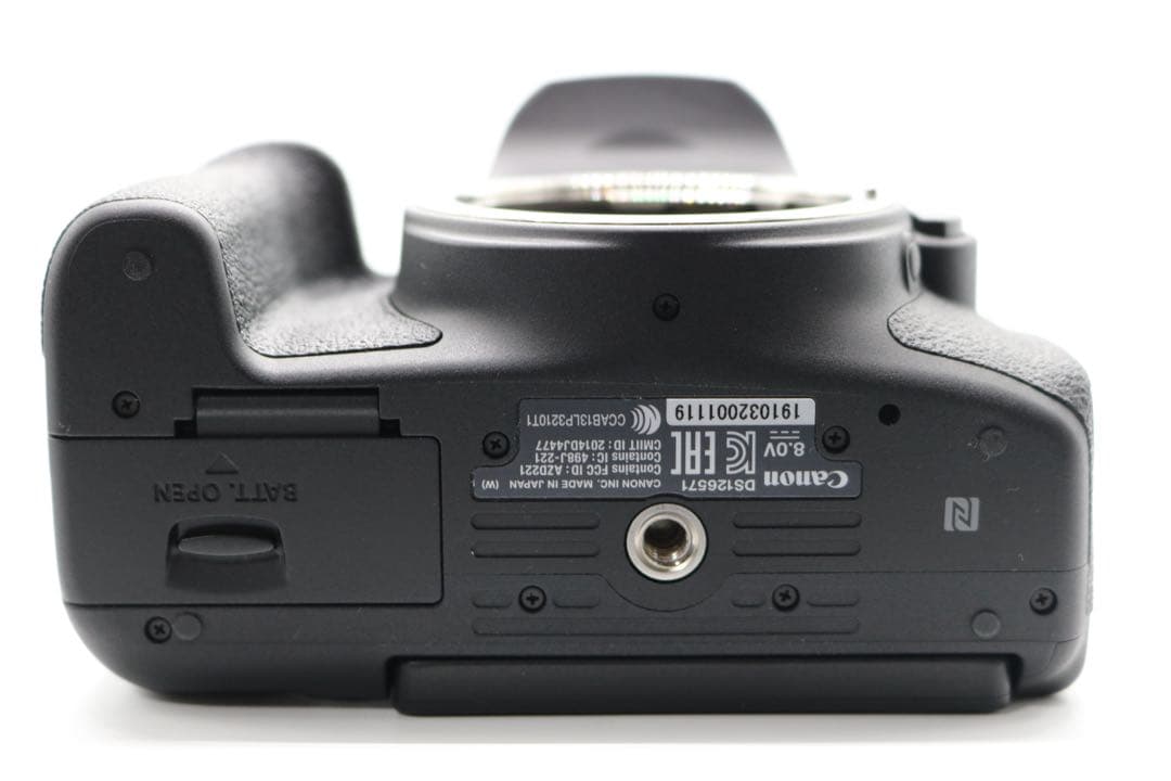 ボディ新品級 【Canon EOS Kiss X8i ダブルレンズセット】