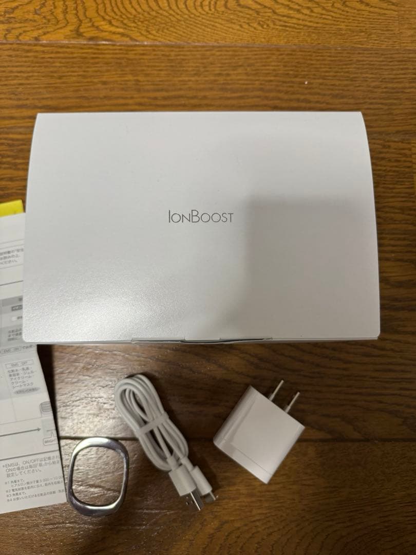 美品！パナソニック イオン美顔器 イオンブーストマルチ EX EH-SS85-W