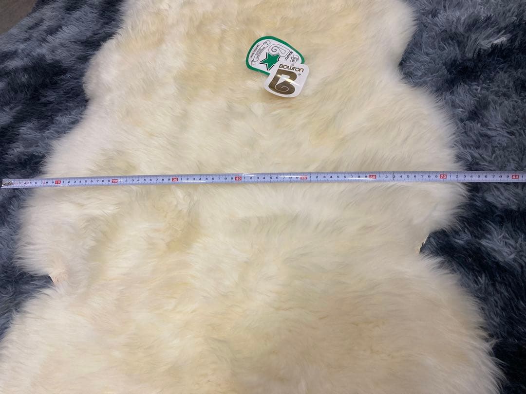 本物ムートンラグ２匹物　羊毛皮　ニュージーランド産　ホワイト