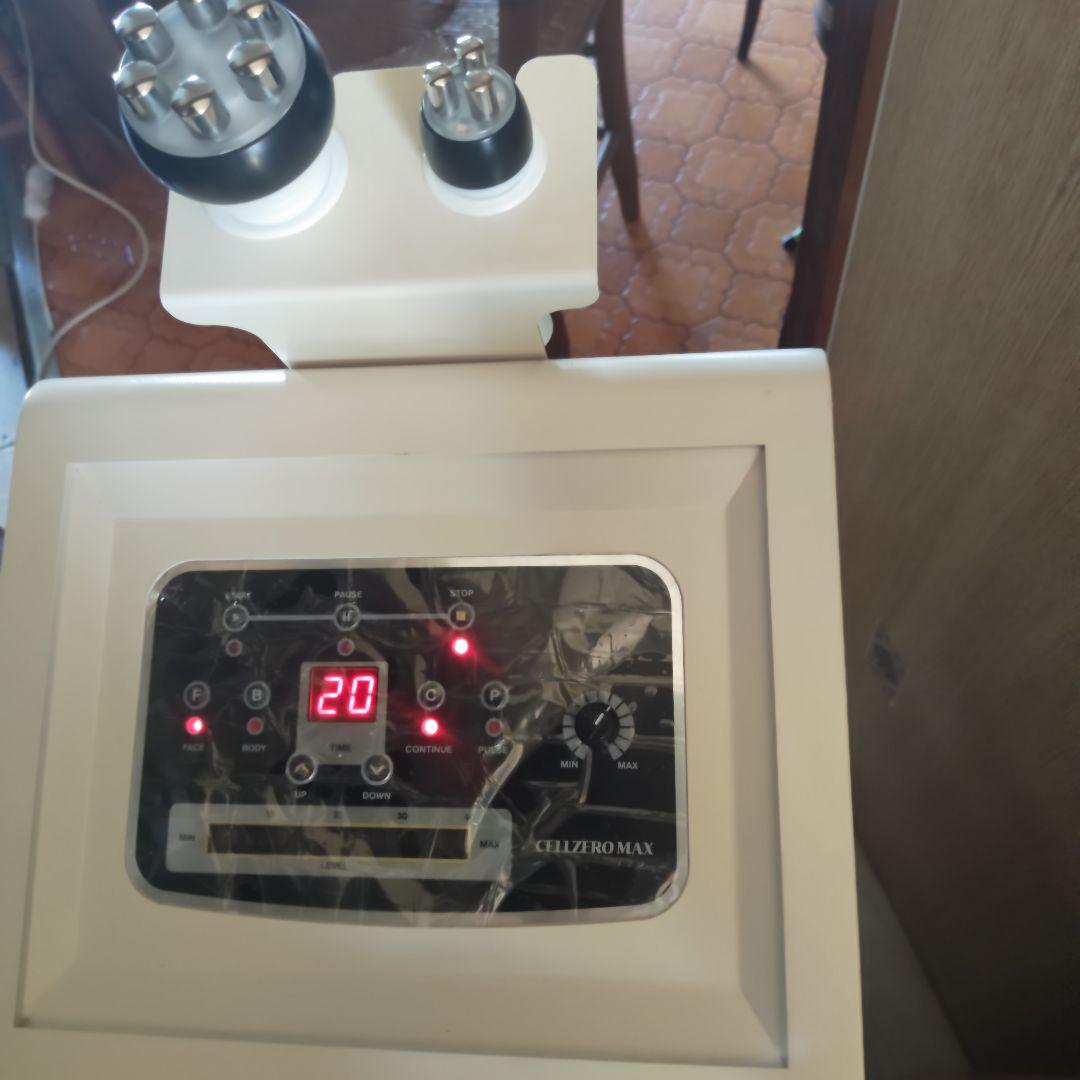 【美品】じぶんde エステ セルゼロマックス 作動良好 ダイエット 美容器具