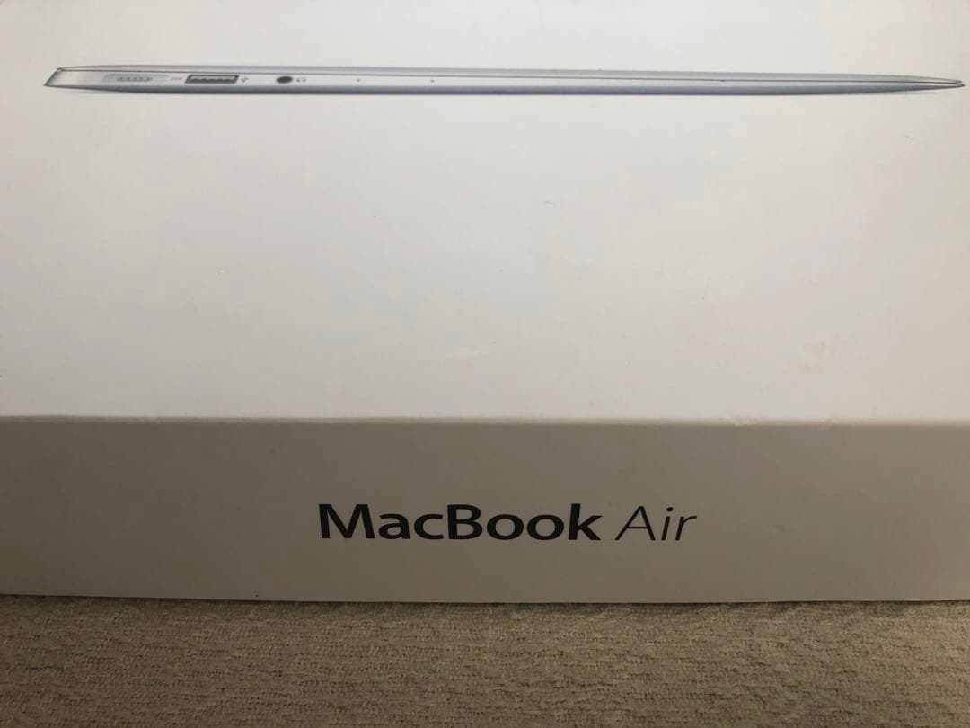 MacBook Air A1466 13インチ 動作OK 初期化済 付属品完備