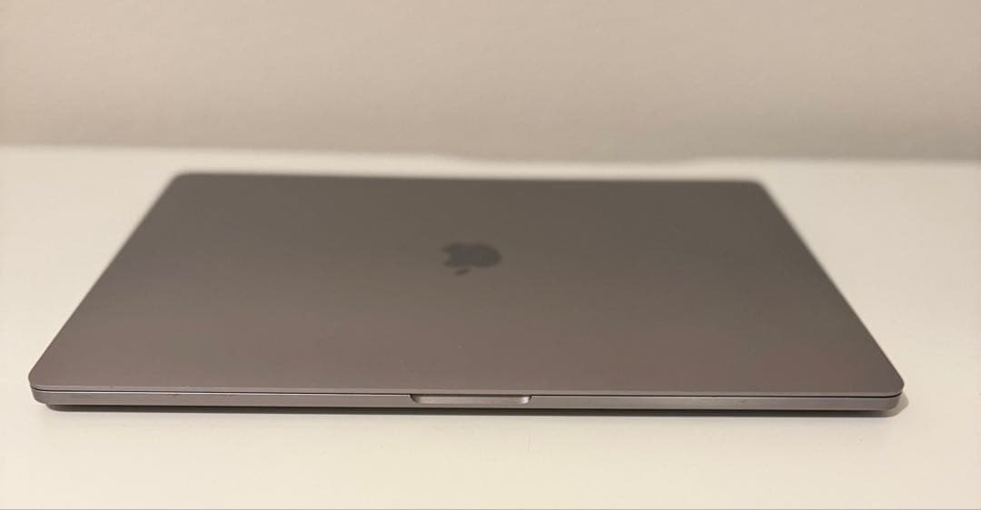 美品 Macbook Pro 2019 16インチ Windows 11 Pro