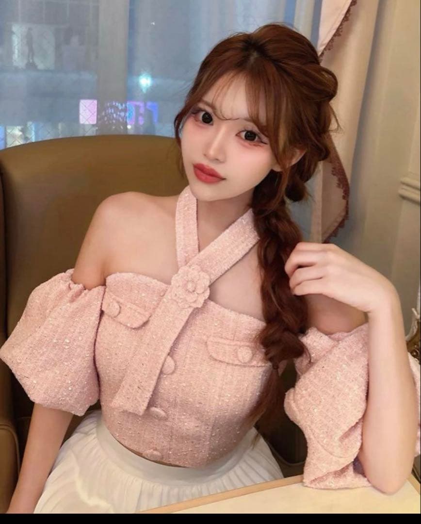 最安値ホルターネックオフショルツイードトップス ピンク新品未開封