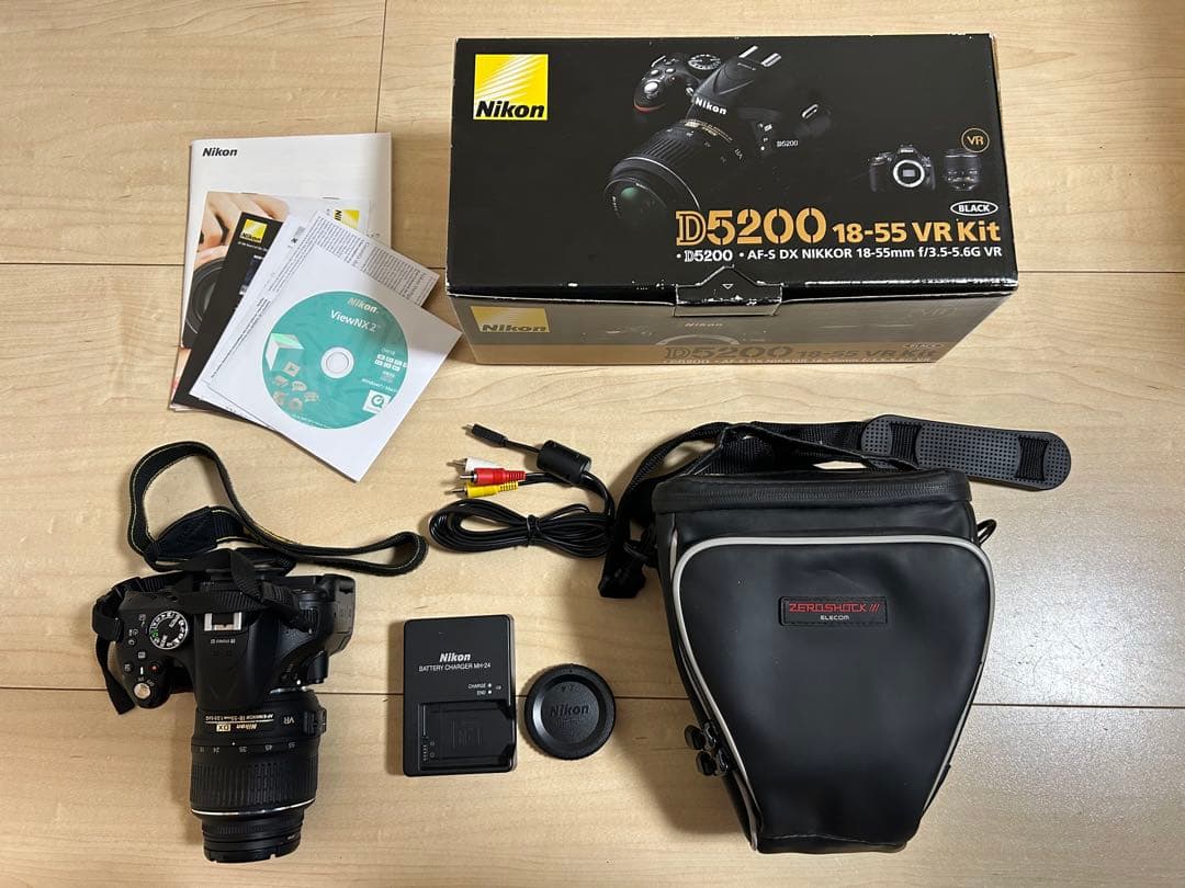 Nikon D5200 18-55 VRキット