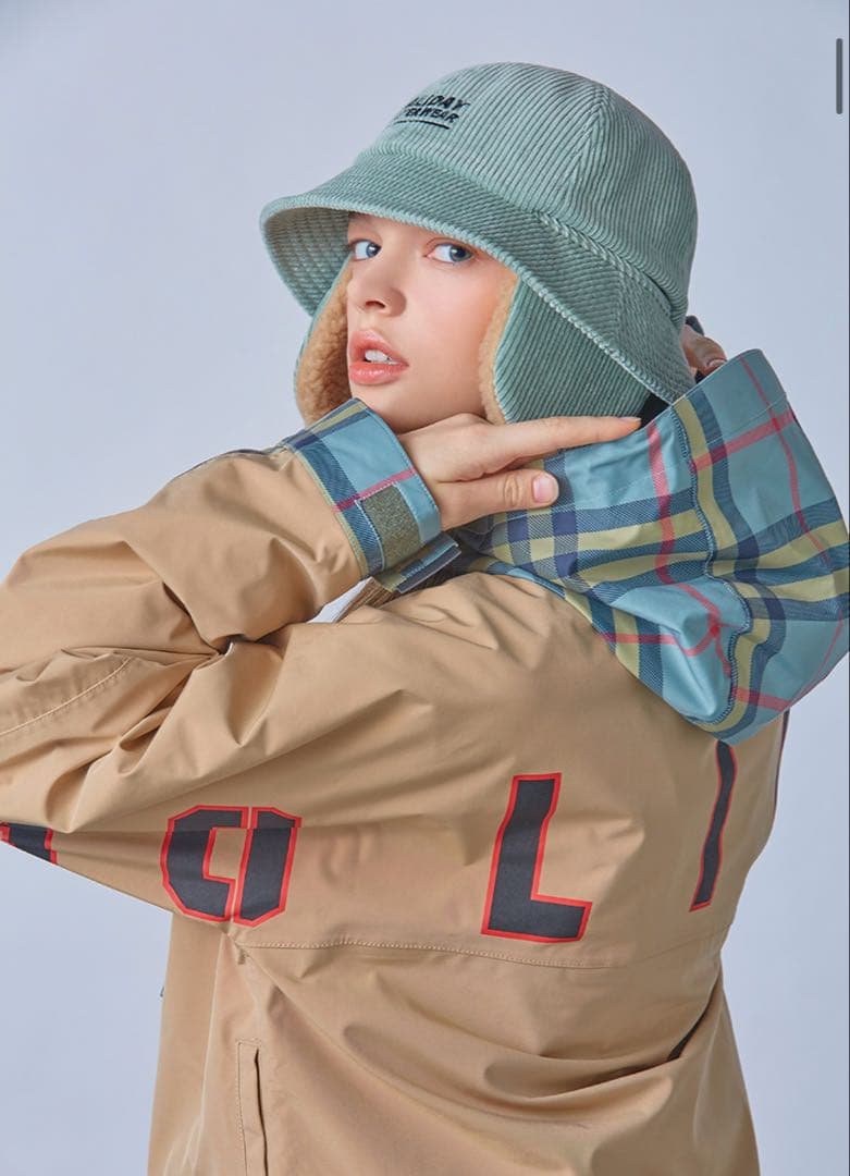 【値下げ】スノーボードウェア 上下セット 新品 L ベージュ 韓国