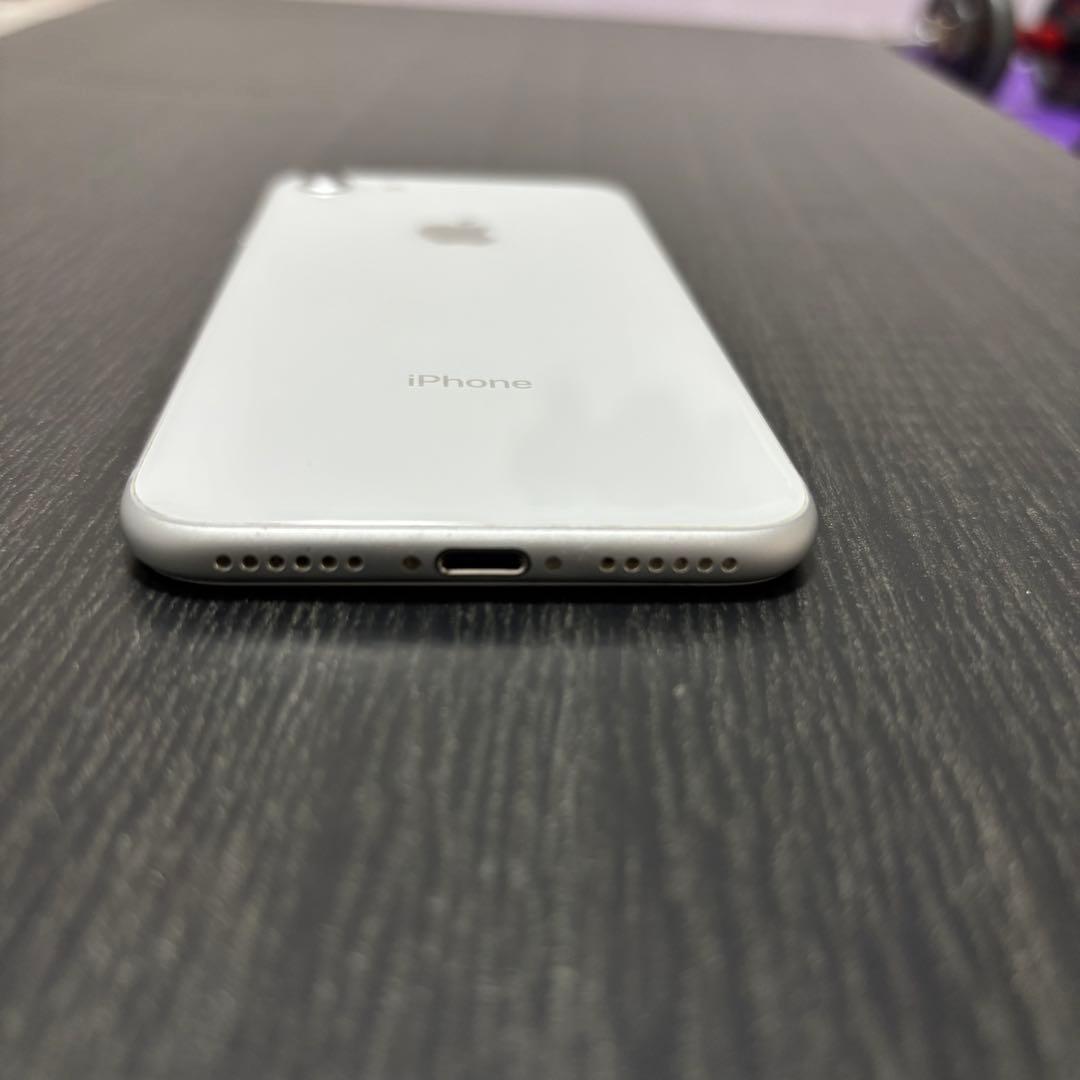 Apple iPhone 8 ホワイト 本体　256GB