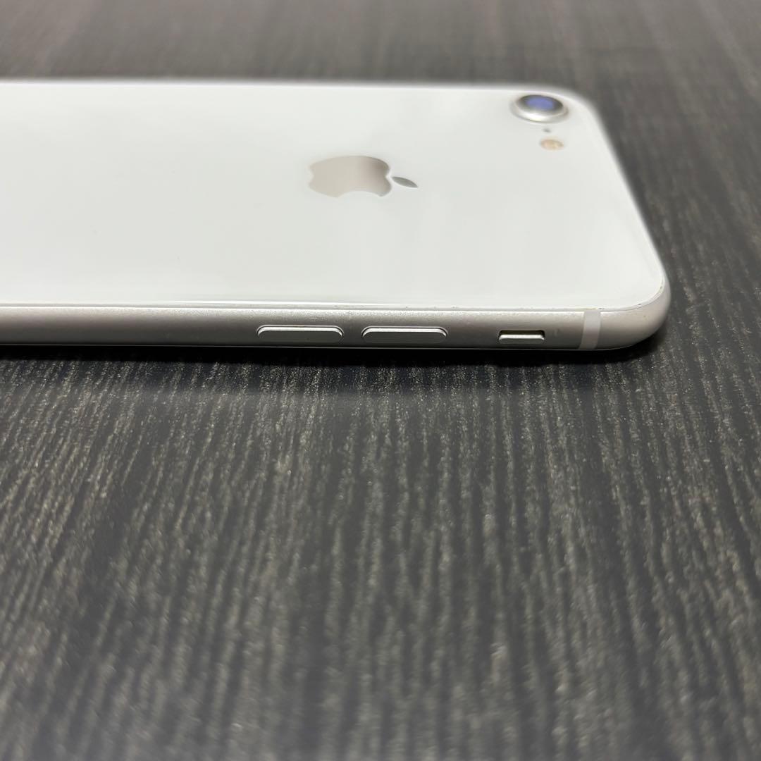 Apple iPhone 8 ホワイト 本体　256GB
