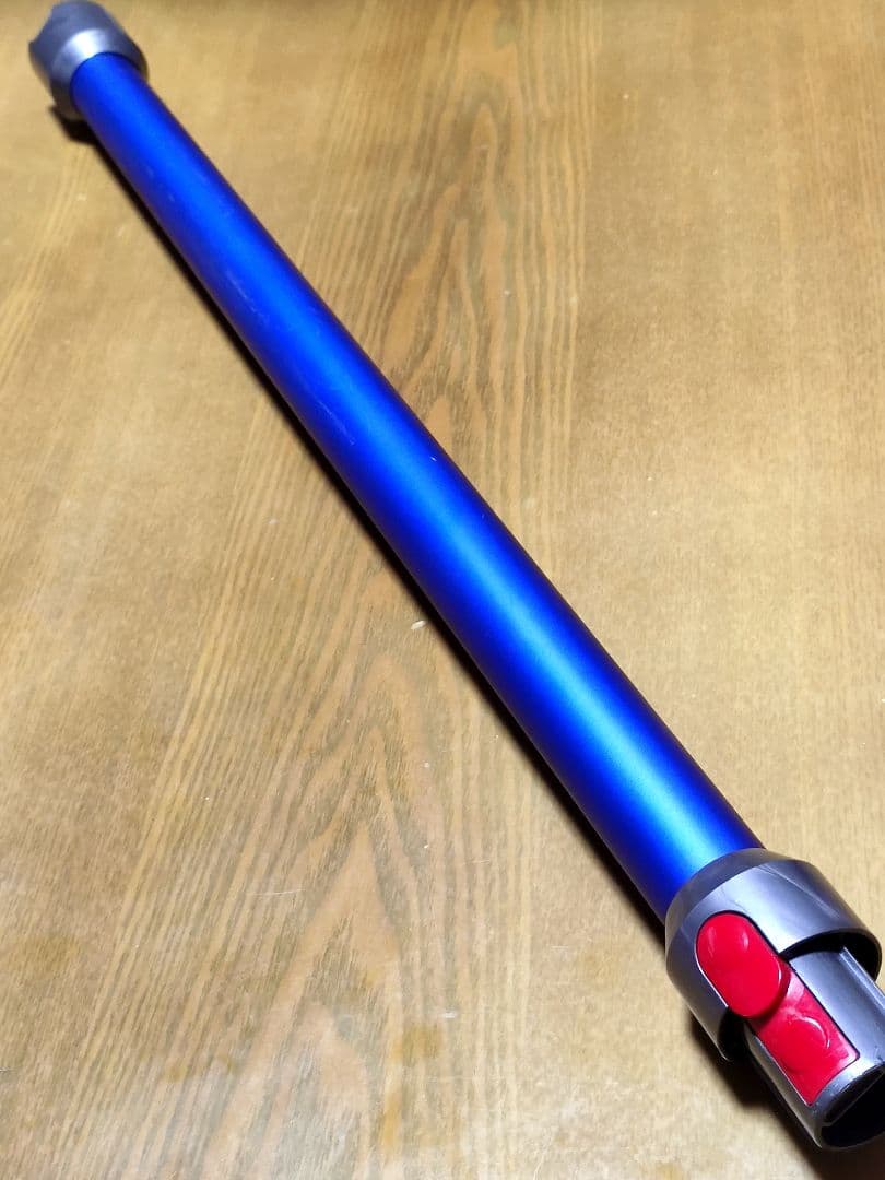 ダイソンV8 SV10K掃除機 完全分解清掃済み動作品 純正バッテリー２つセット