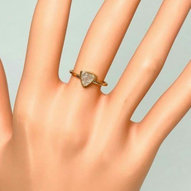 アガット K10YG ドルジークォーツ リング