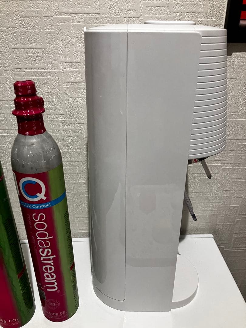 sodastream tera 炭酸水メーカー ガス新品2本 500mlボトル