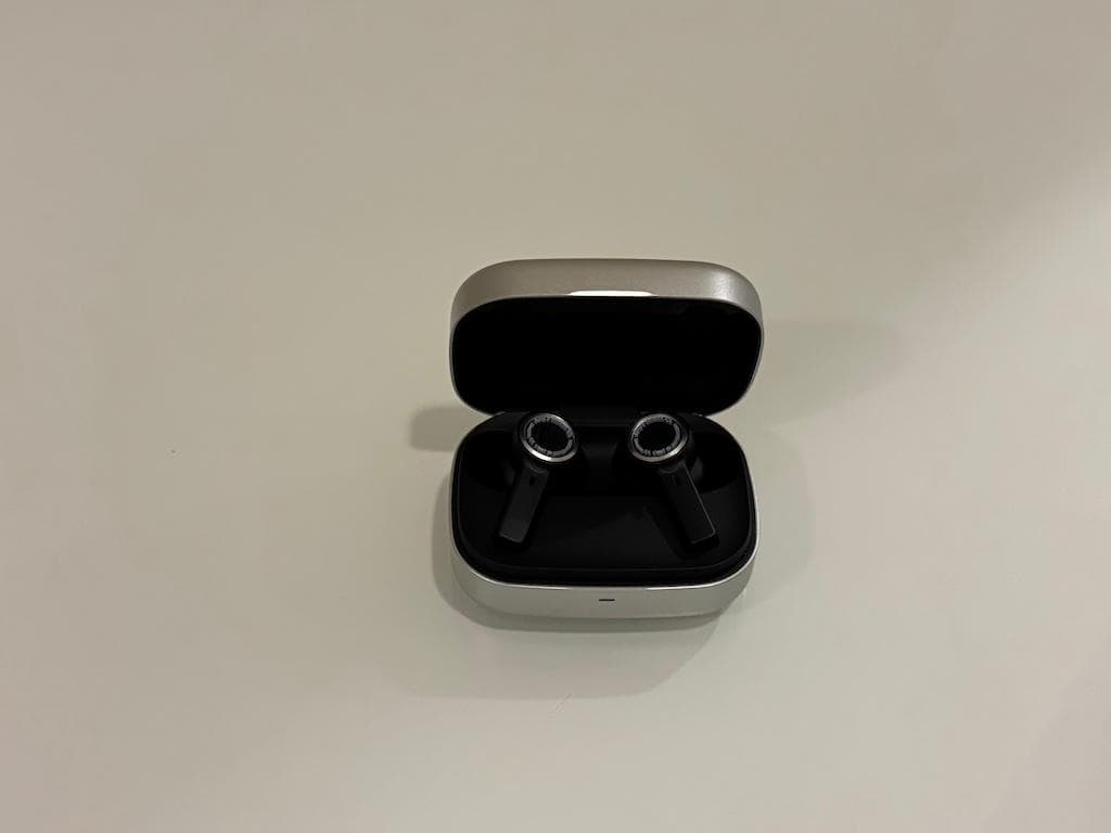 Bang & Olfusen Beoplay Eleven B&O 新品開封品