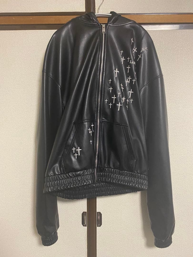 LAST NEST レザージップフーディー