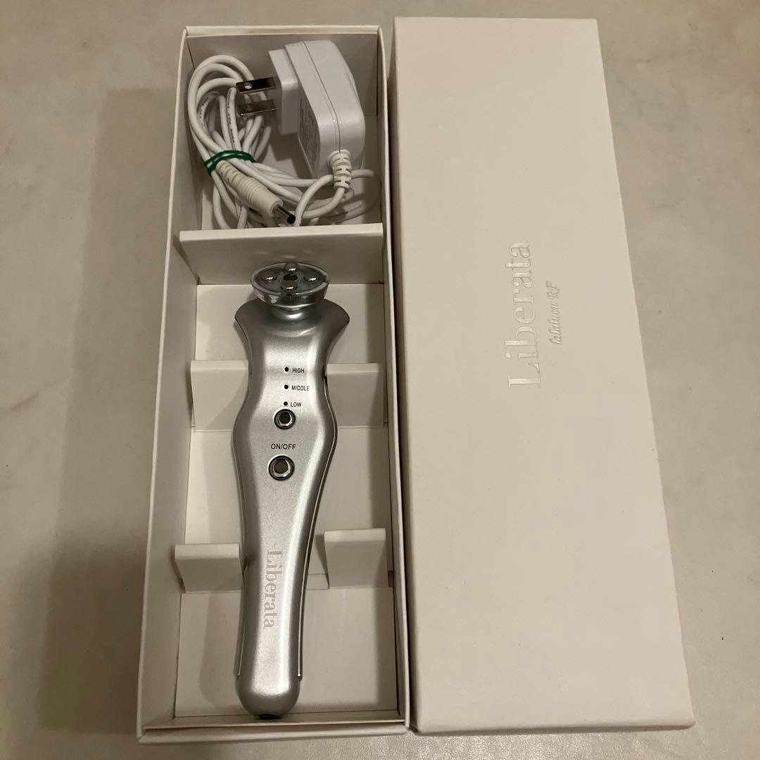 ララルーチュ　リベラータ　美顔器