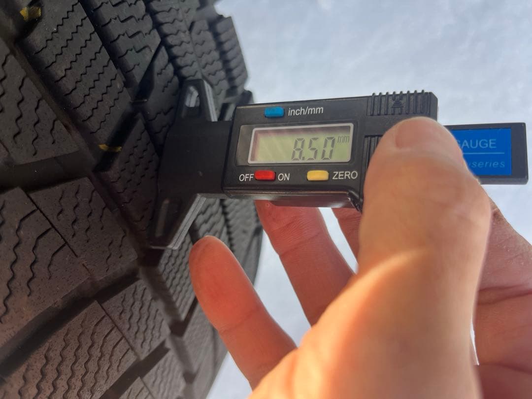 イポリテ①2024年製スタッドレスアルミ1本