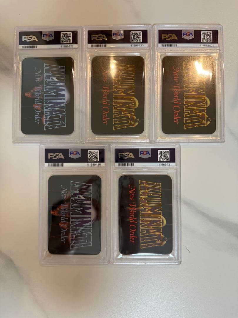 psa鑑定済み　イルミナティカード