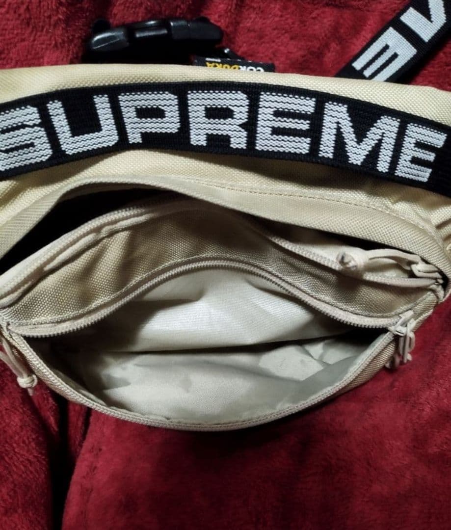 2/7まで！ 売切価格！美品【最安値】Supreme 18ssウエストバッグ