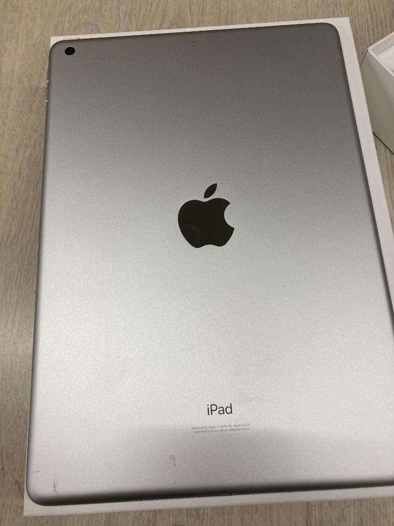 iPad 第8世代 128GB Wi-Fi 元箱バッテリー100％ A2270