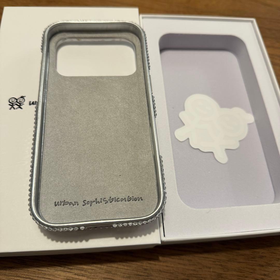 Urban Sophistication iPhone17proケース シルバー