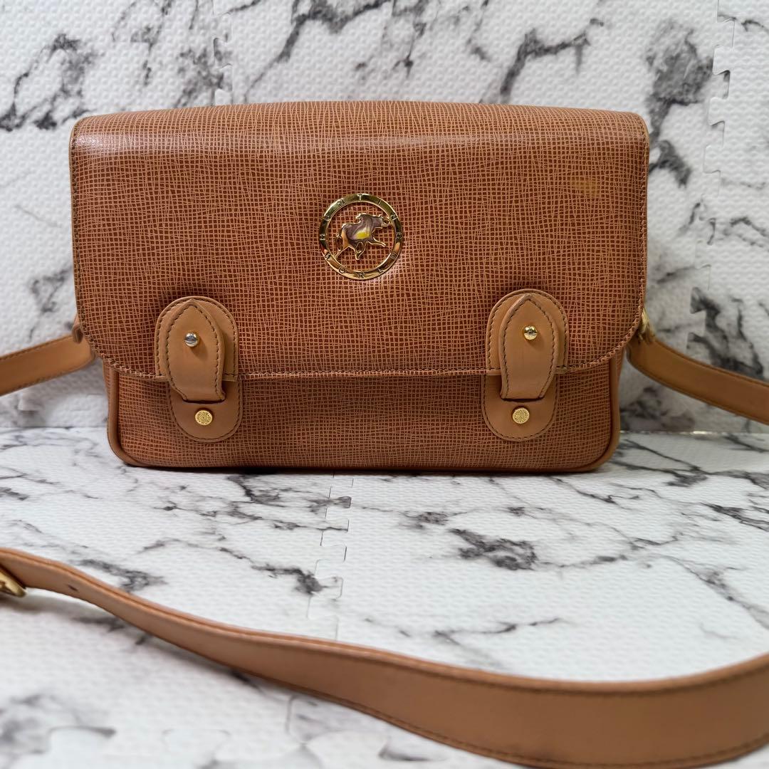 ハンティングワールド　メッセンジャーバッグ　斜め掛け　サファリ　ゴールド金具