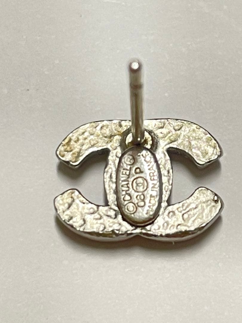 CHANELシャネル 片耳　ピアス　❤︎