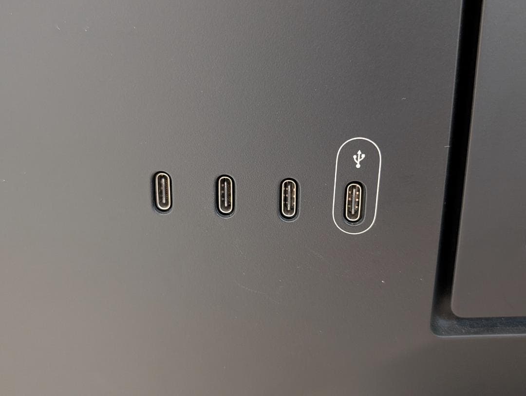 LG UltraFine 4K Monitor ‎22MD4KA 21.5インチ