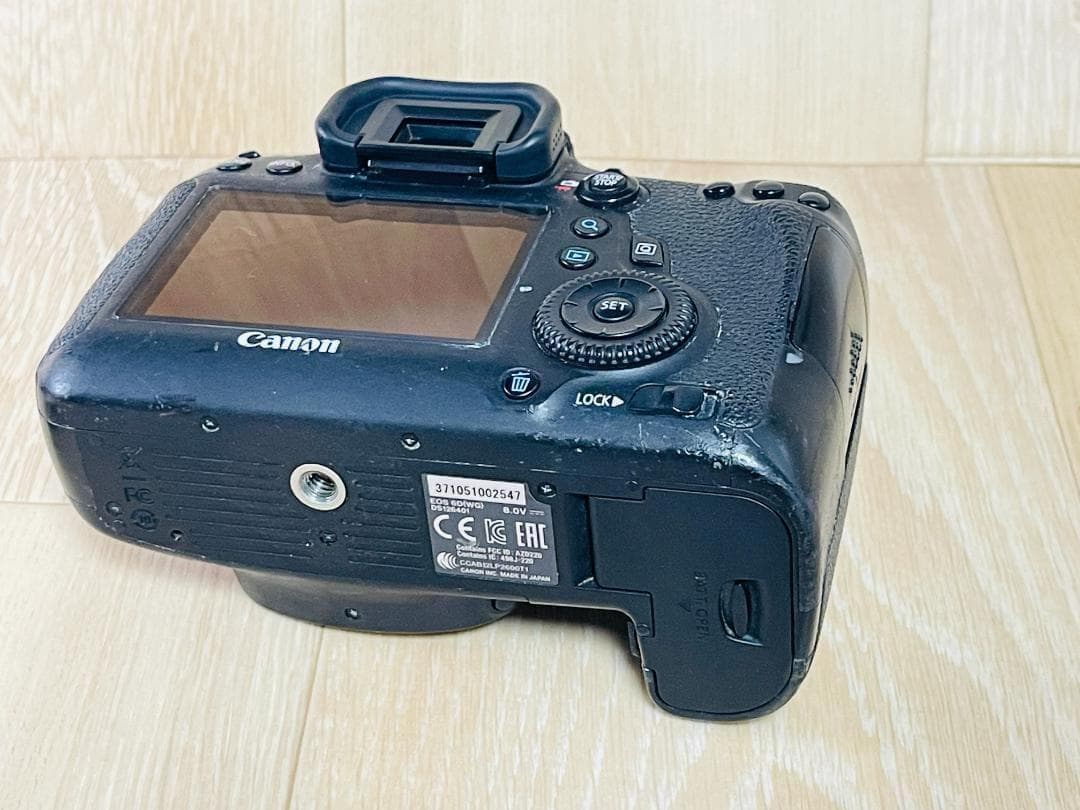 フルサイズ一眼❗Canon EOS 6D本体、EF35-105レンズ　付属品多数