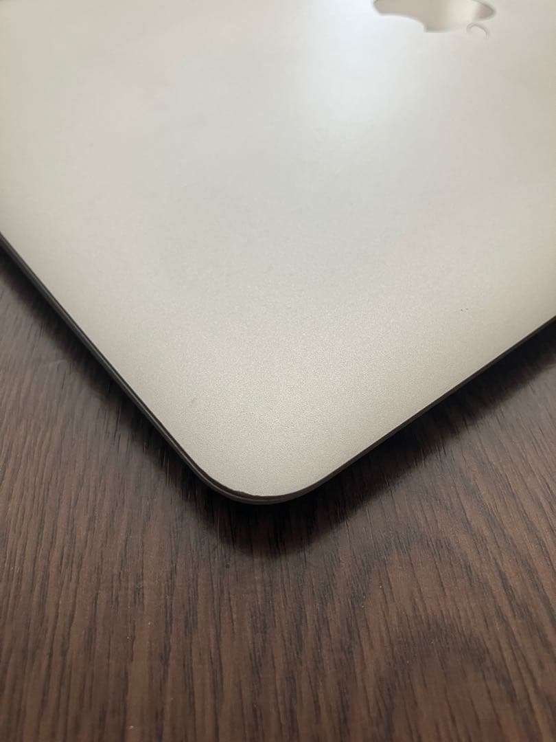 MacBook Air 13 intel i5 128GBシルバー 初期化済み