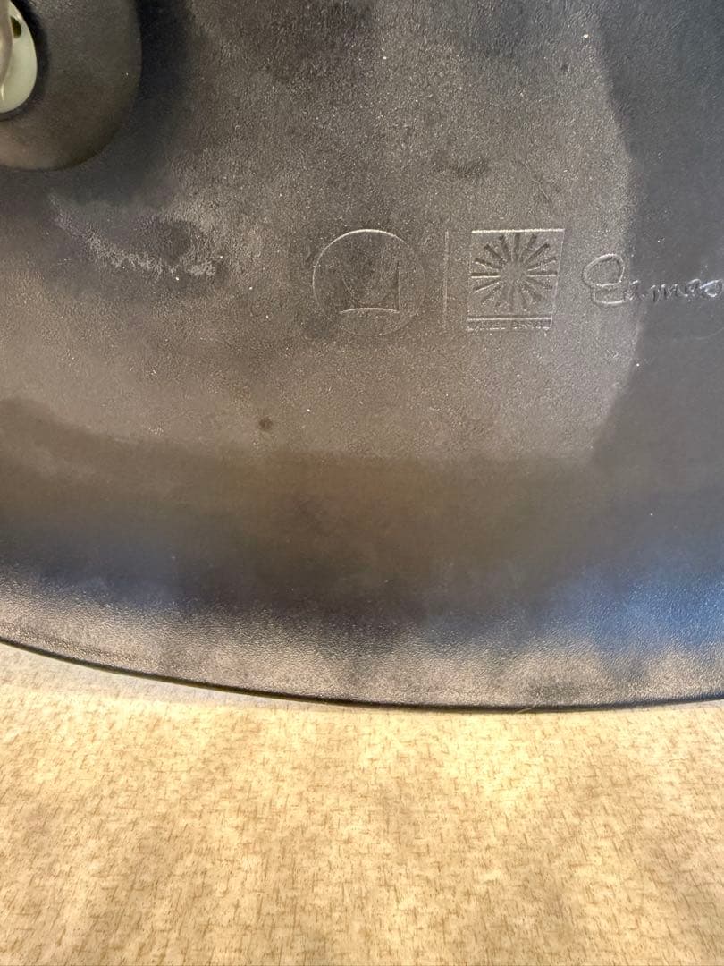 ま*様 イームズ　シェルチェア　ハーマンミラー黒　②