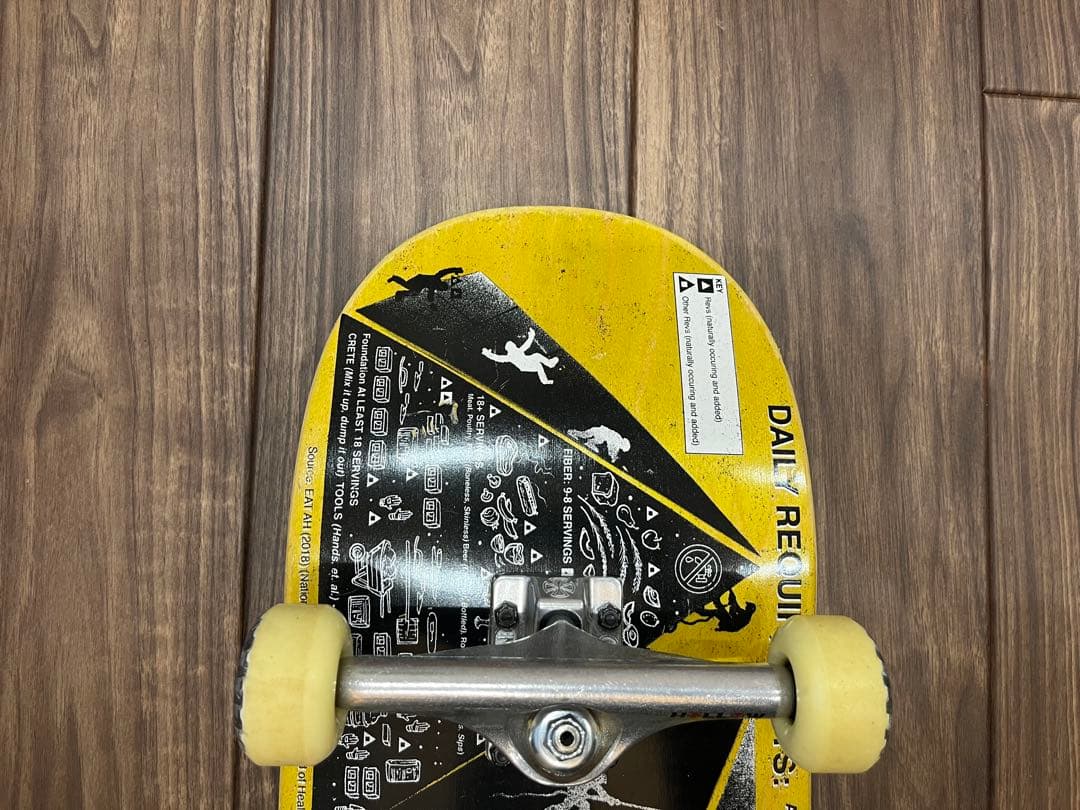 ANTI HERO コンプリートデッキ　スケートボード 8.75インチ