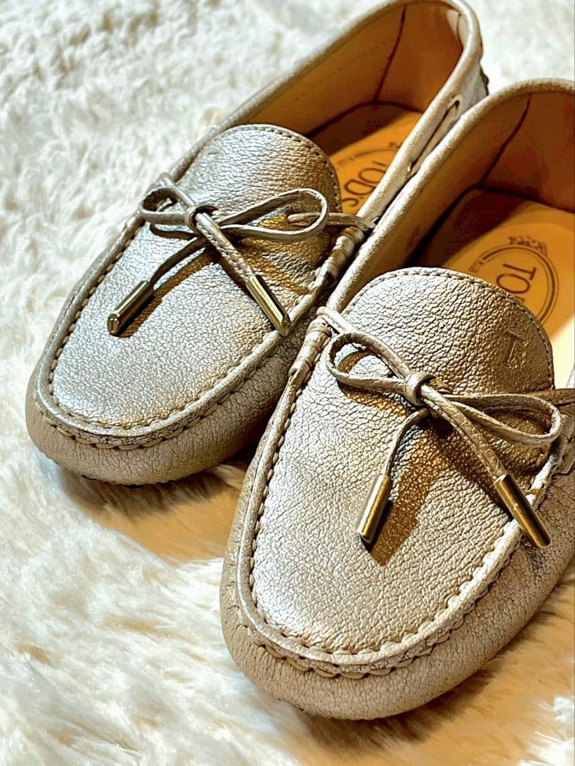 【美品】TOD'Sドライビングシューズ36 1/2(23.5)cmピンクゴールド