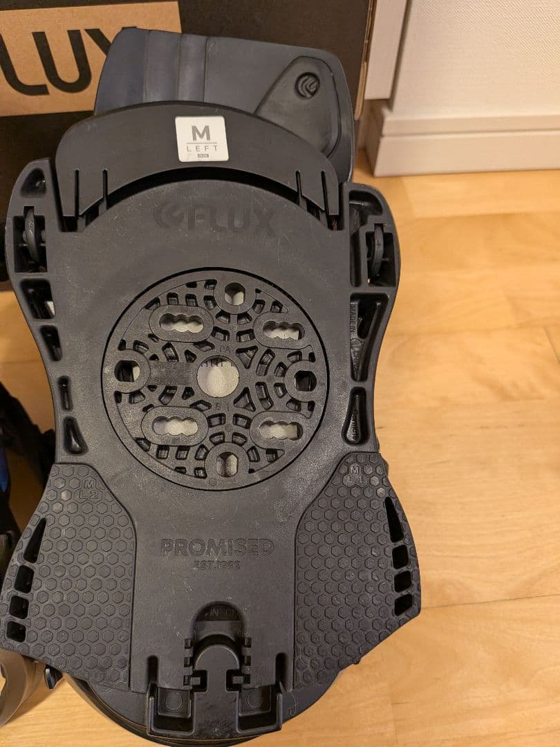 FLUX XF HISHAM アーティストモデル 22-23 Mサイズ