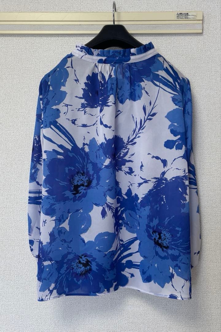 ピンキーアンドダイアン◆グラデーションフラワープリントブラウス ブルー 38