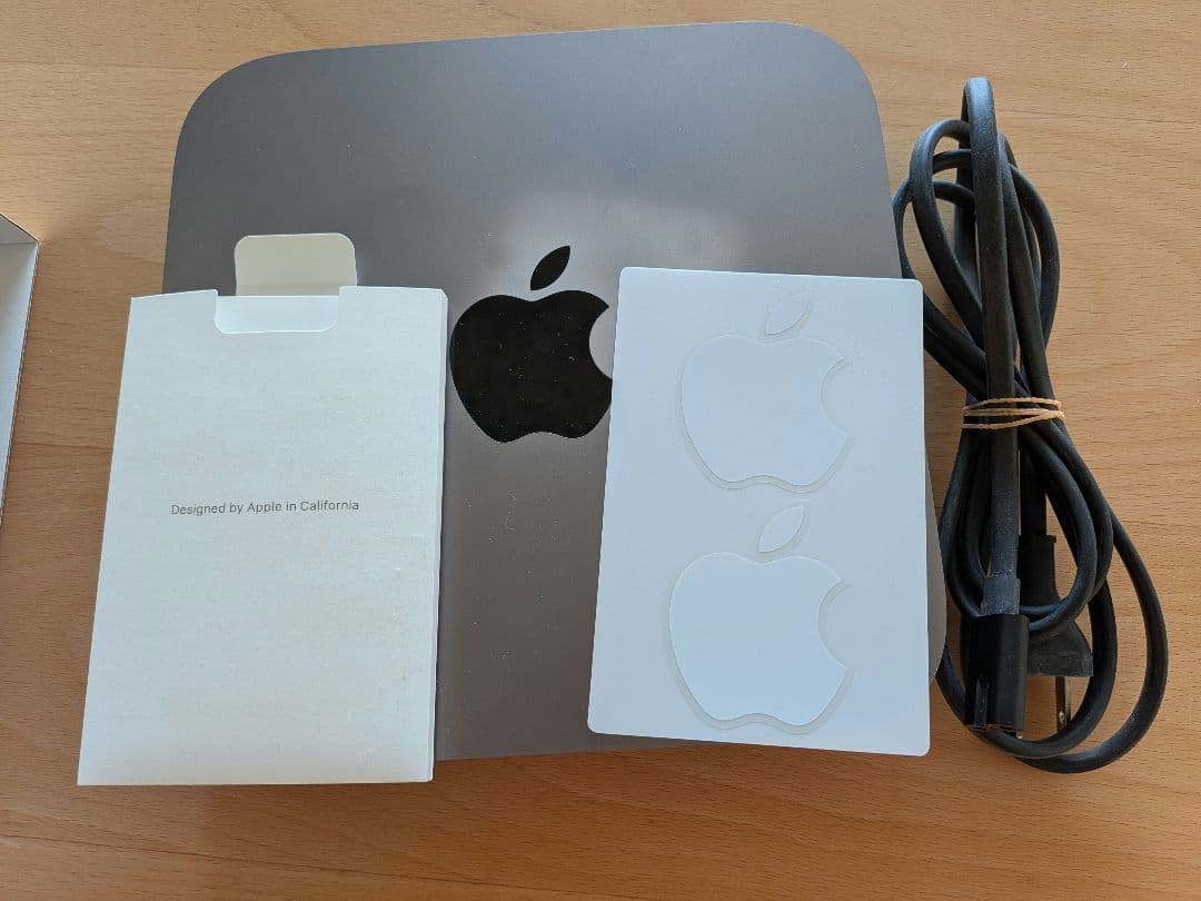 Apple Mac mini 2018 i3 スペースグレー