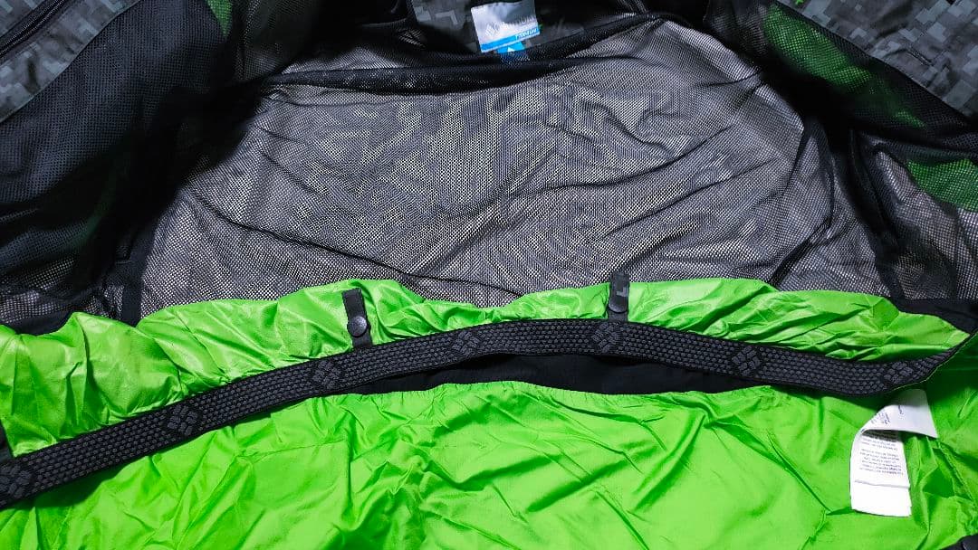 【コロンビア Columbia】 スノーボードウェア メンズ 総柄