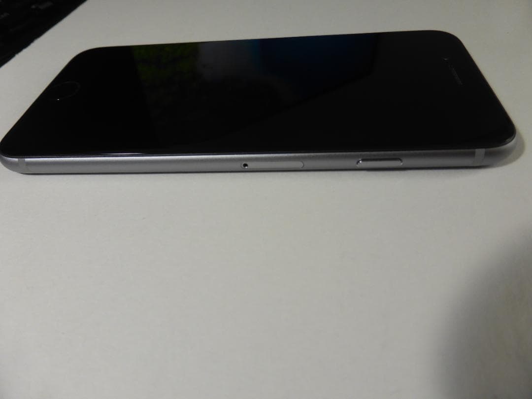 Apple iPhone 6s 32GB スペースグレー バッテリー100％