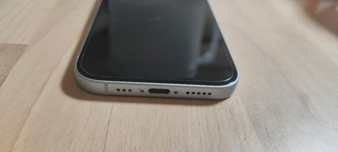 Apple iPhone 15 ブルー