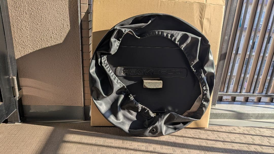 ランドローバー　ディフェンダー（DEFENDER） タイヤカバー