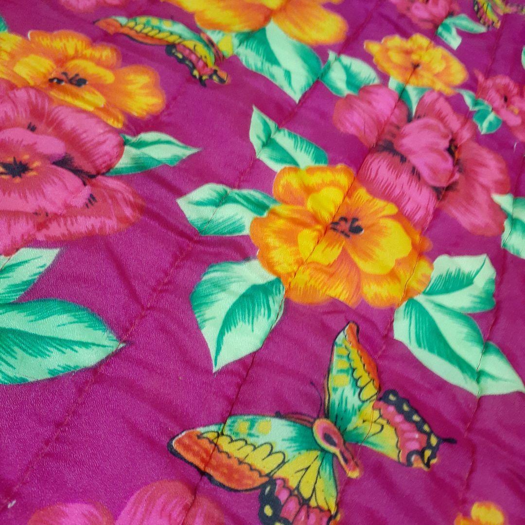 レア‼️ビンテージ　レトロポップ　花柄&蝶々　リバーシブル　こたつかけ　マット他