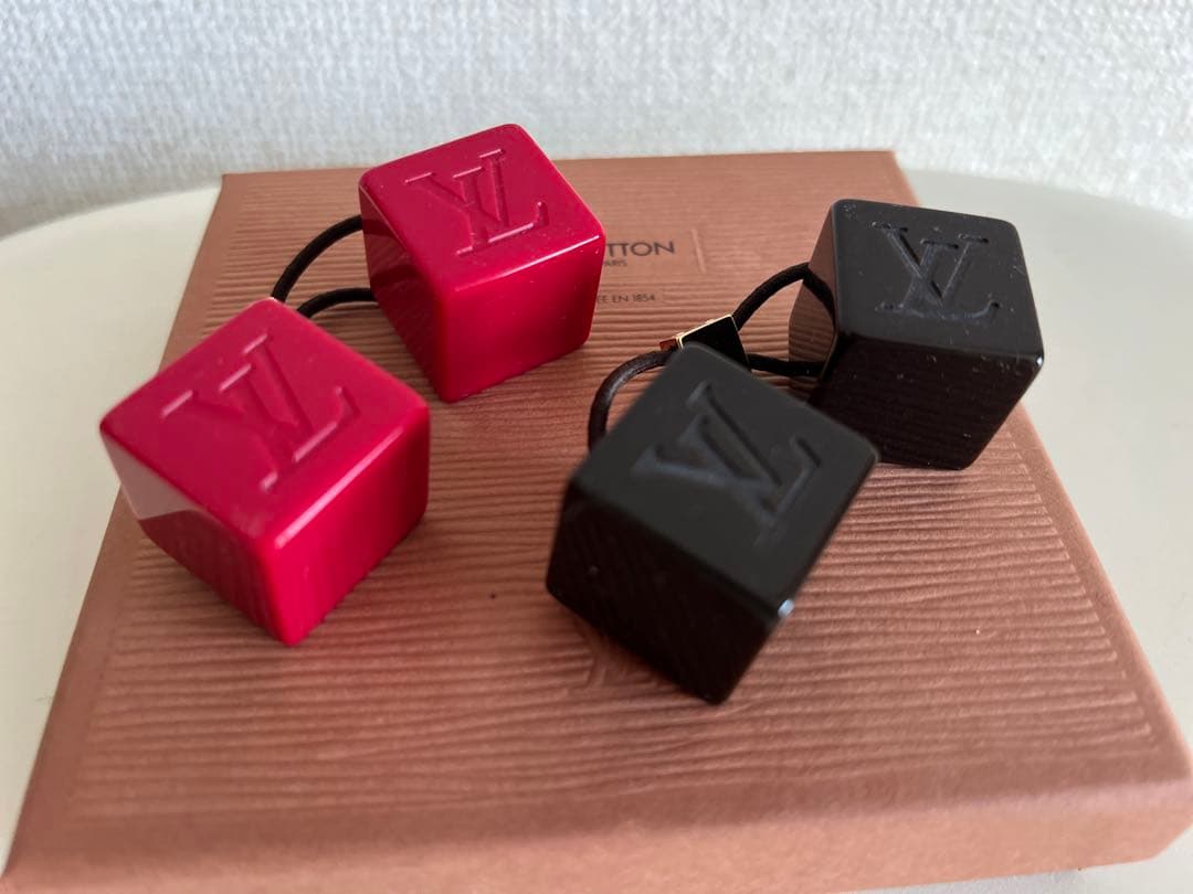 t*i様 匿名配送料込☆ルイヴィトンLOUIS VUITTON ヘアキューブ ア