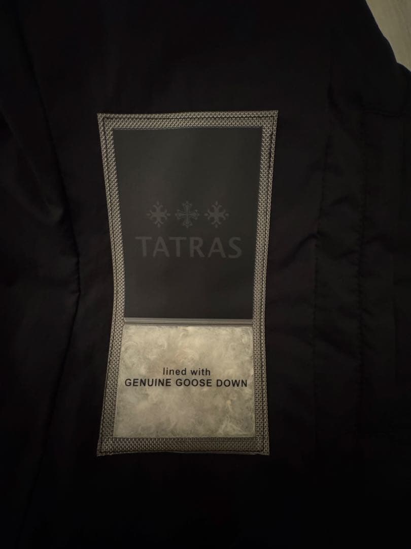【美品】TATRAS ブラック ダウンジャケット