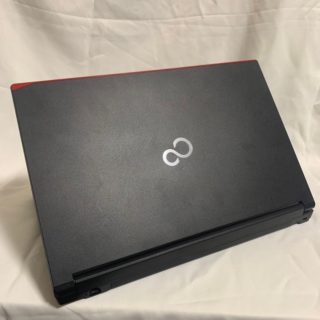 F016 【美品】15.6型/Celeron 第6世代/4GB/SSD128GB