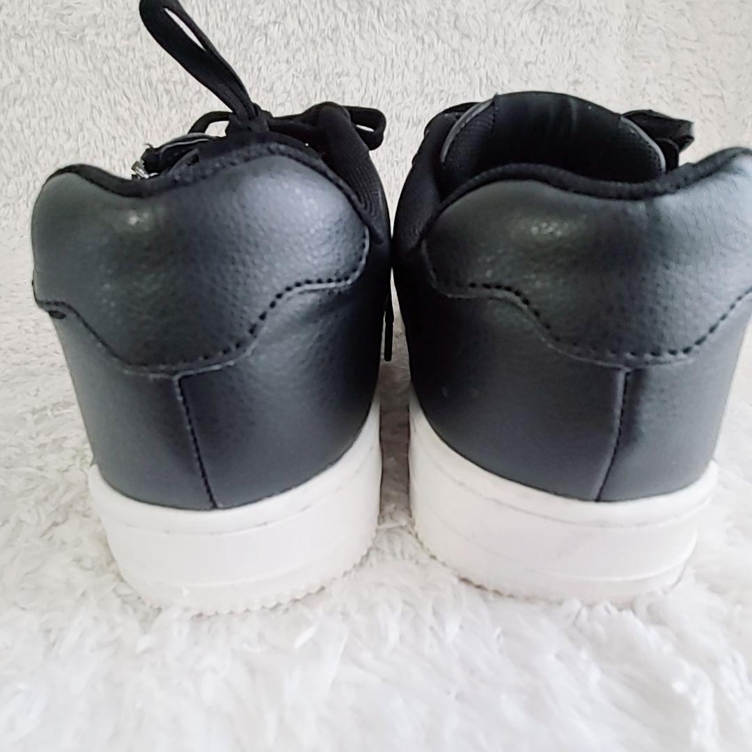 2024モデル ウノピゥウノウグァーレトレ ロゴ スニーカー サイドジップ