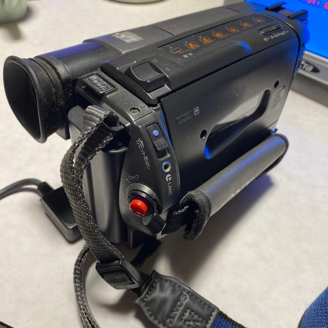 SONY VideoHi8 Handycam CCD-TR12 ⑨