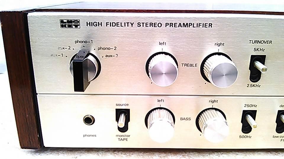 山﨑 美品 LUXMAN A3300 プリアンプ