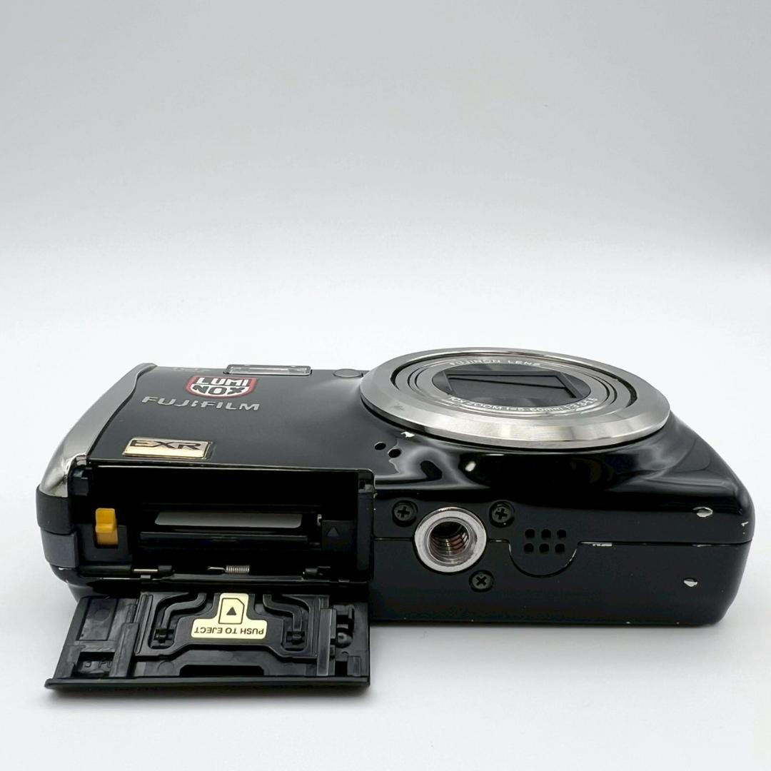 【完動品】FUJIFILM FinePix F80EXR コンデジ 動作確認済