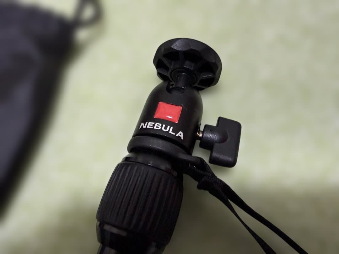 ANKER NEBULA Vega Portable （公式三脚スタンド付き）