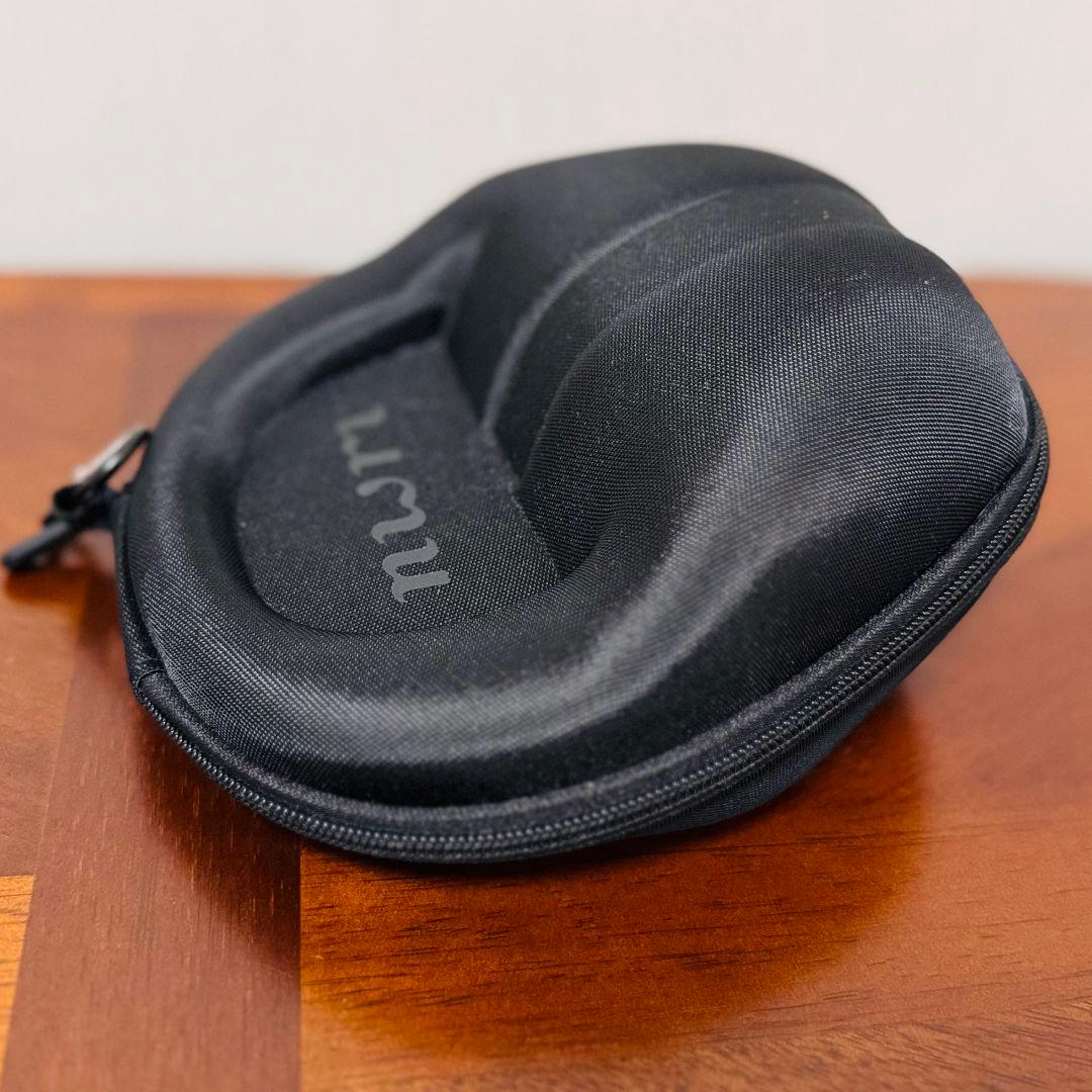 nwmオープンイヤー型　ヘッドホン ・ 専用ケース付き
