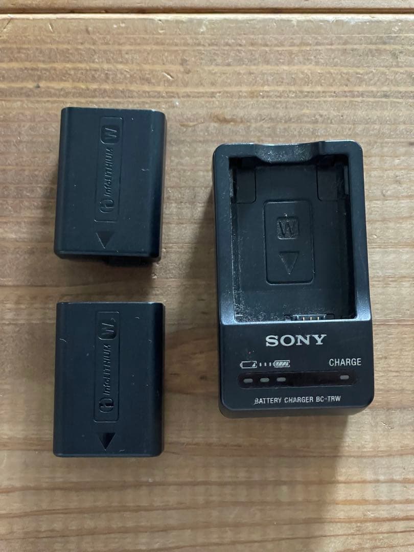 SONY ZV-E10 ミラーレスカメラ 4K 純正充電器付