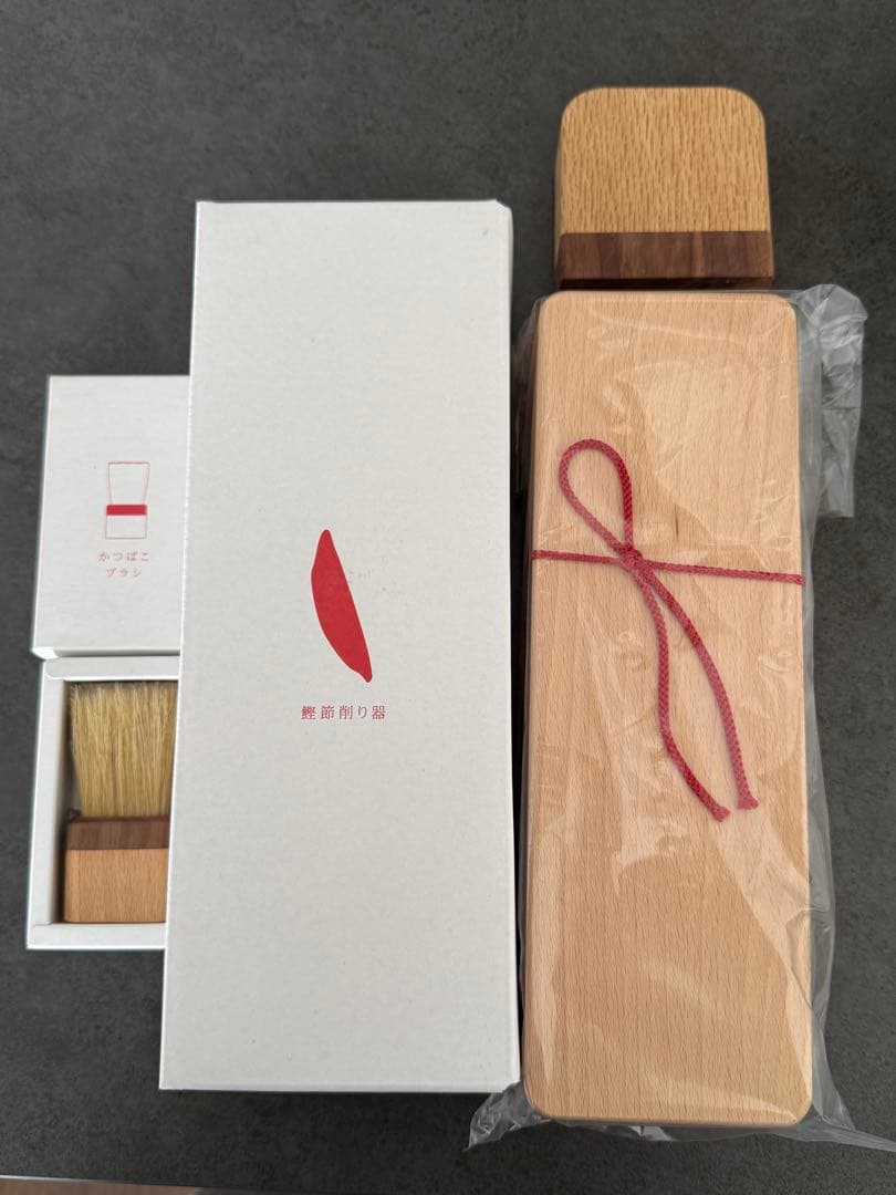 【早いもの勝ち】【新品未使用】台屋鰹節削り器➕ブラシ➕かまぼこ木づちセット