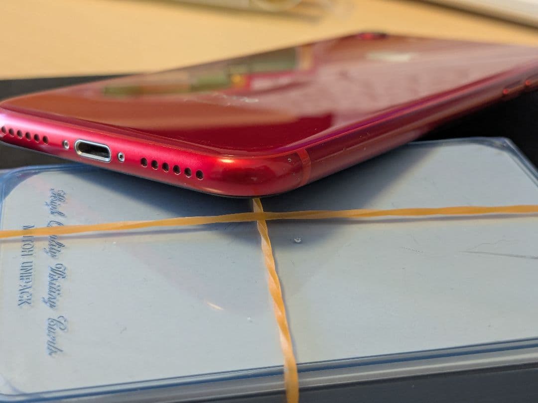 Apple iPhone 8 レッド 4.7インチ 64GB